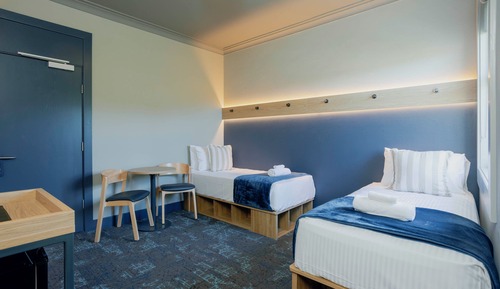 Classic Twin Room, 2 Twin Beds, Non Smoking, Shared Bathroom
