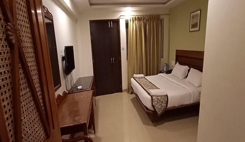Valley Plus Room with Balcony