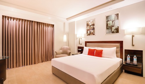 Premier Room