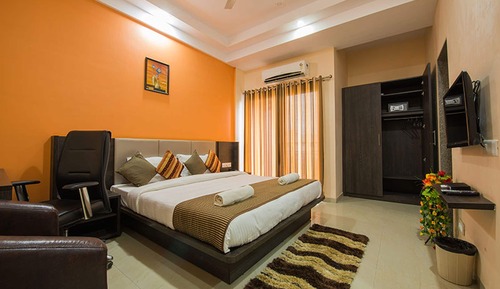 1BK Room With Kitchen