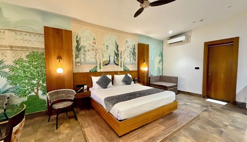 Emperor Suite