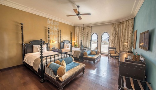 Fairmont Gold, Room, 1 King Bed