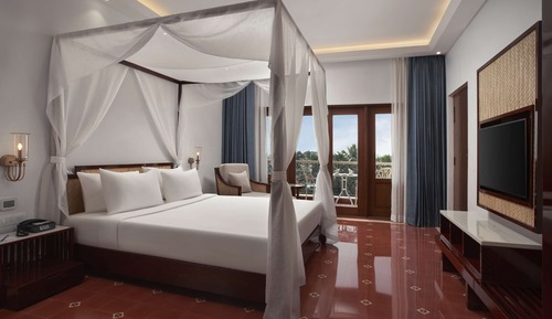 Luxury Suite
