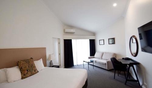 Studio, 1 King Bed