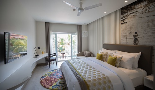 LUXURY VILLAGE VIEW