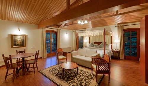 Ashdale Heritage Room
