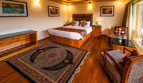 Luxury Bedroom with Private Balcony