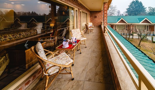 Luxury Premium Suite with Private Balcony