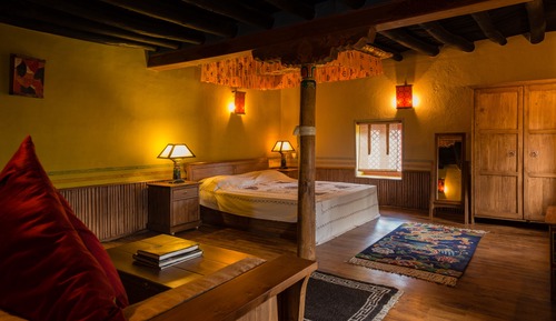 Traditional Suite