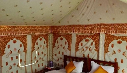 Deluxe Tent, 1 King Bed