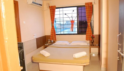 Deluxe Room, 1 Double Bed (AC)