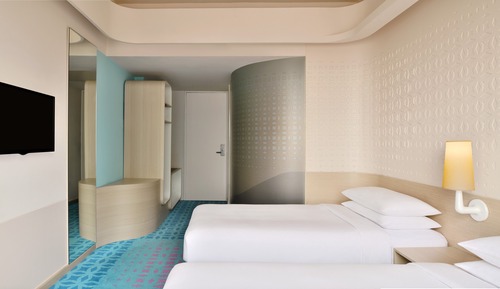 Superior Room, 2 Twin Beds, City View