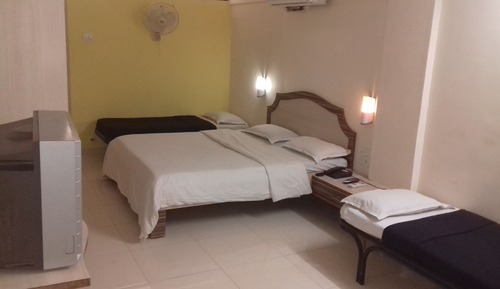 Deluxe Non - AC 3 Bedded