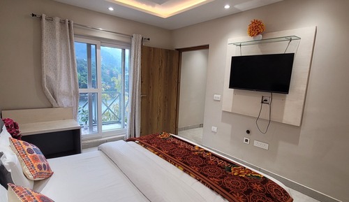 Deluxe Apartment, 2 Bedrooms, Balcony, Lake View