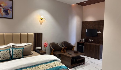 Deluxe Room, City View
