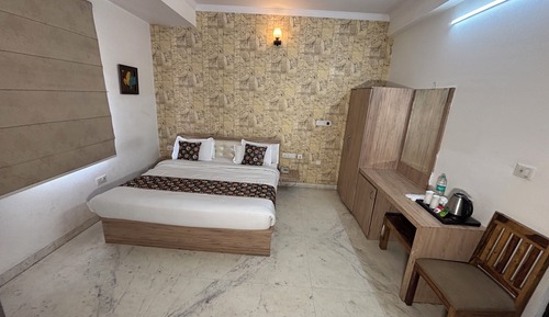 Deluxe Double or Twin Room, City View