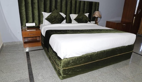 Standard Double Room, Terrace, Park View