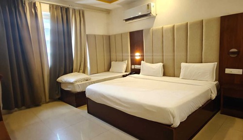 Deluxe Triple Room