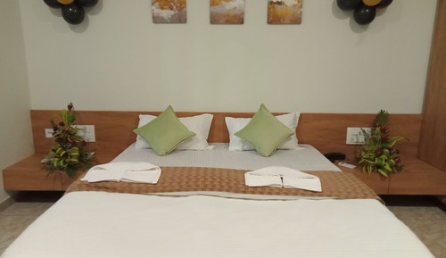Deluxe Double or Twin Room, Balcony