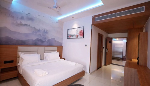 Basic Double Room, Patio, Garden View