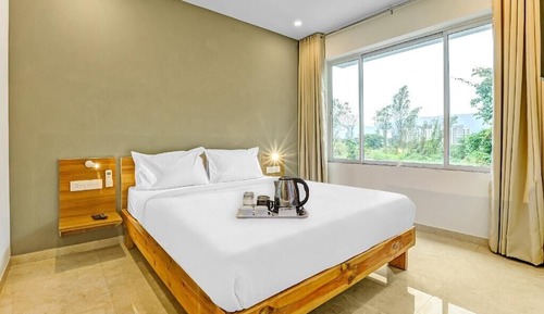 Classic Double Room, City View