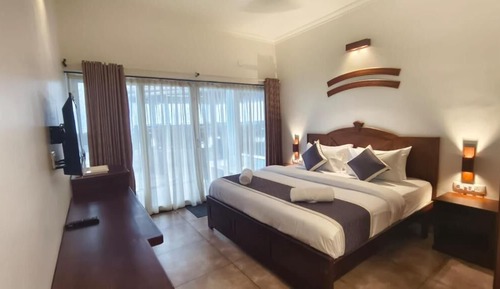Suite, Sea View