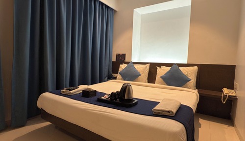 Standard Double Room, City View