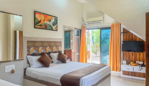 Luxury 4 person Room