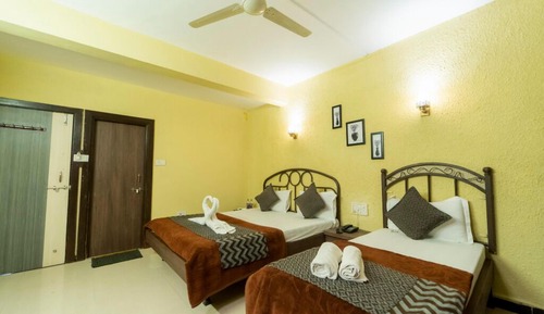 Deluxe Triple Room, City View