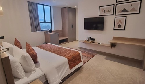 Luxury Single Room, 1 King Bed