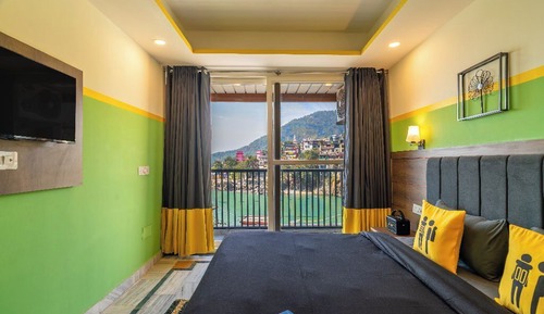 Deluxe Double Room with Balcony and River View
