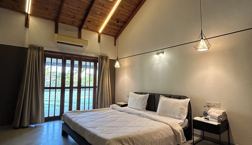 Deluxe Villa