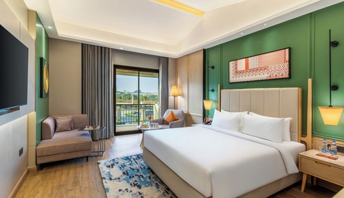 Premium King Room