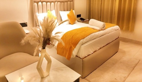 Deluxe Room, Balcony