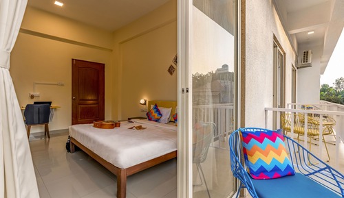 Deluxe Double A/C Room with Balcony and Ensuite Bathroom