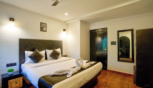 Double Room, Balcony, Mountain View