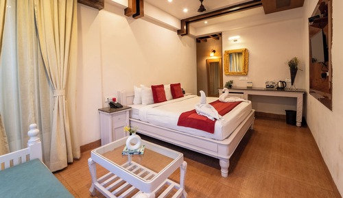 Deluxe Double or Twin Room