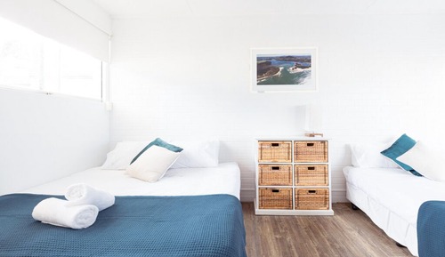 Room, 2 Bedrooms