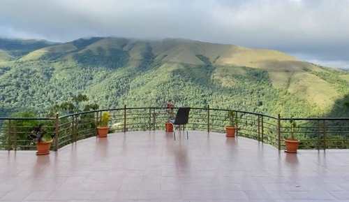 Deluxe Studio Suite, Mountain View