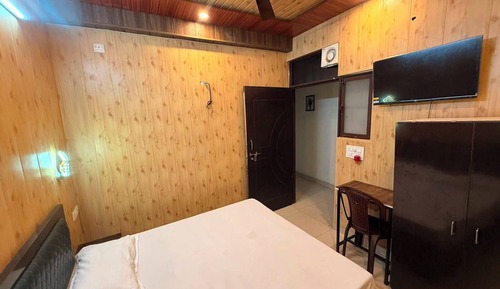 Classic Double Room