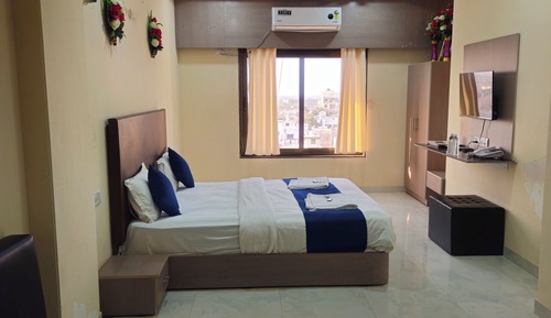 Superior Room, City View