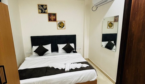 Classic Double Room