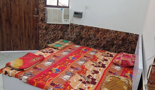 Deluxe AC Room