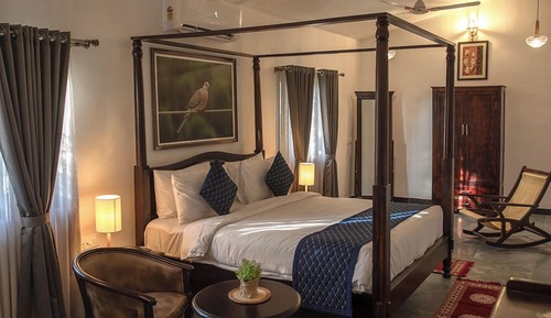 Luxury Room, 1 King Bed, Resort View