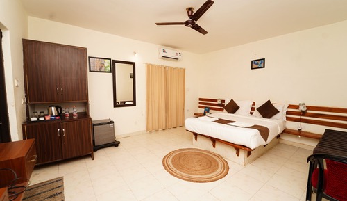 Deluxe Double Room, Balcony, Garden View