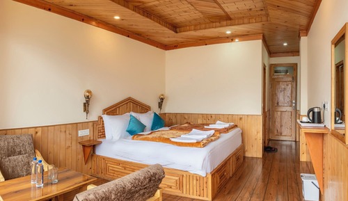 Deluxe Room, Balcony, Mountain View