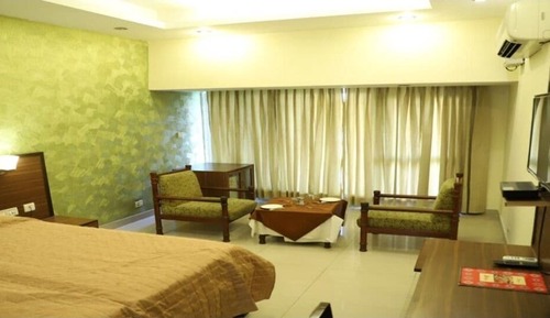 Deluxe Room, 1 King Bed