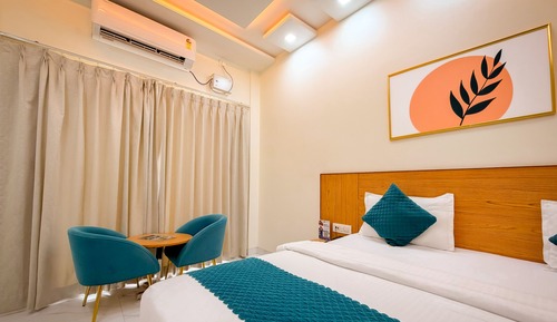 Deluxe Room, City View