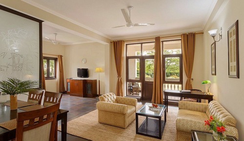 Deluxe Room with Garden View Balcony