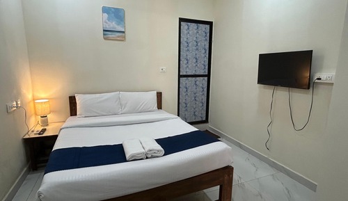 Deluxe Double Room, 1 Double Bed, Air conditioning, Courtyard View